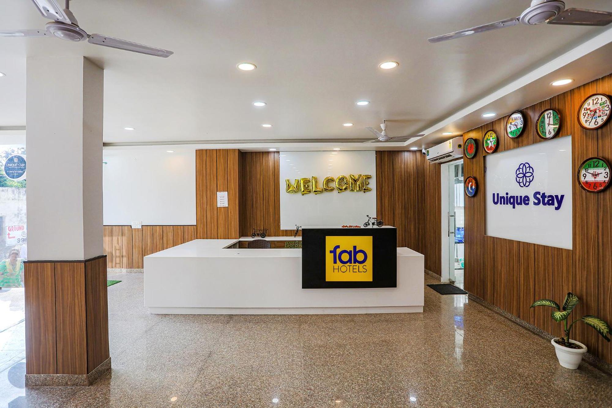 Fabhotel Unique Stay Noida Exterior photo