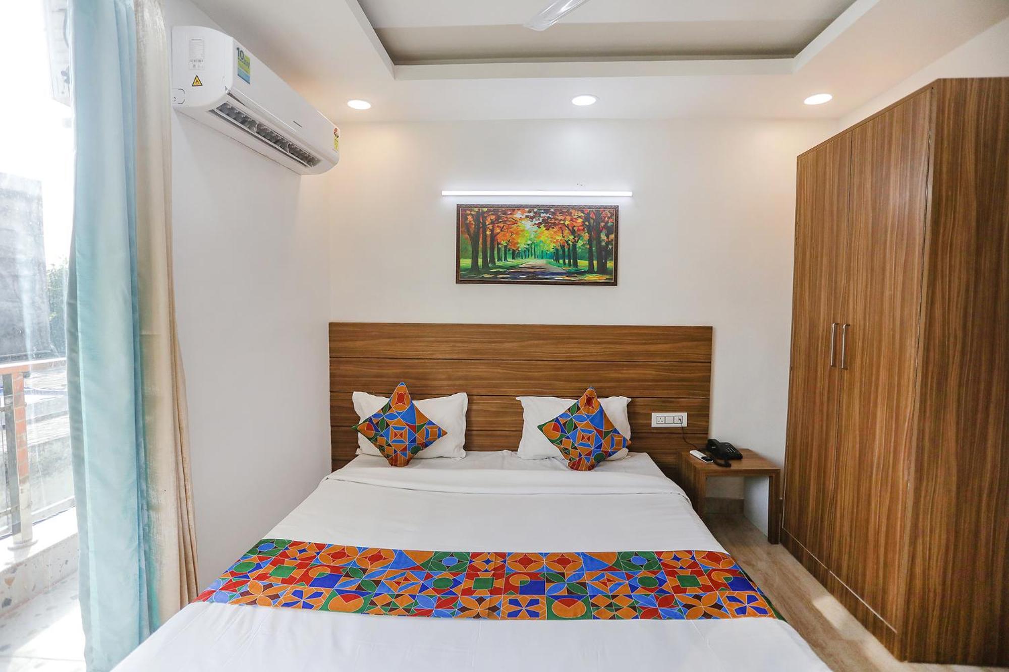 Fabhotel Unique Stay Noida Exterior photo
